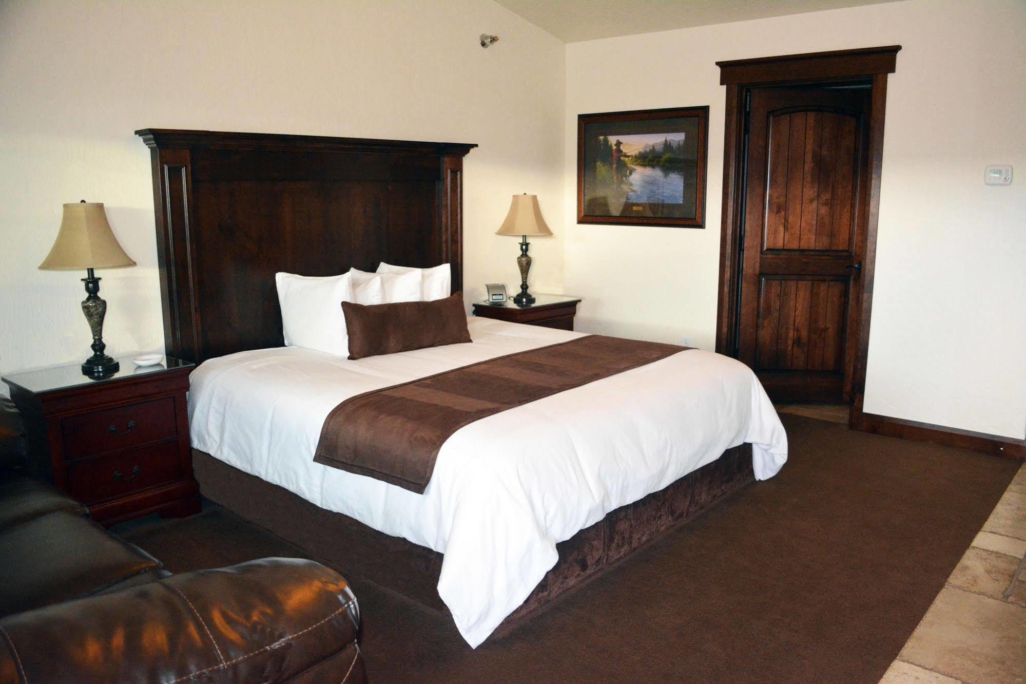 Winterton Suites Williston Ngoại thất bức ảnh
